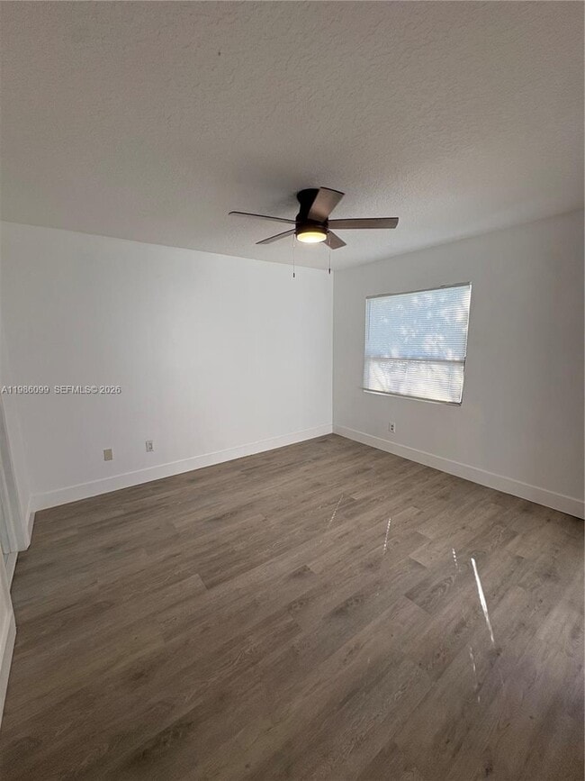 Building Photo - 1500 NW 4th Ave