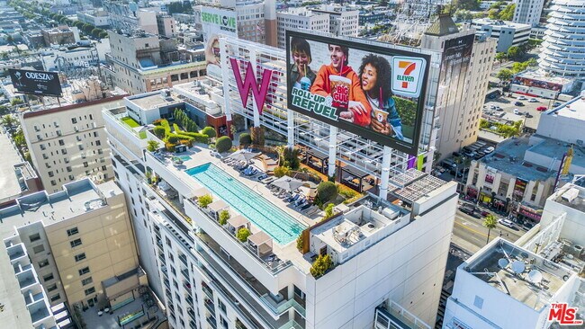 Building Photo - 6250 Hollywood Blvd
