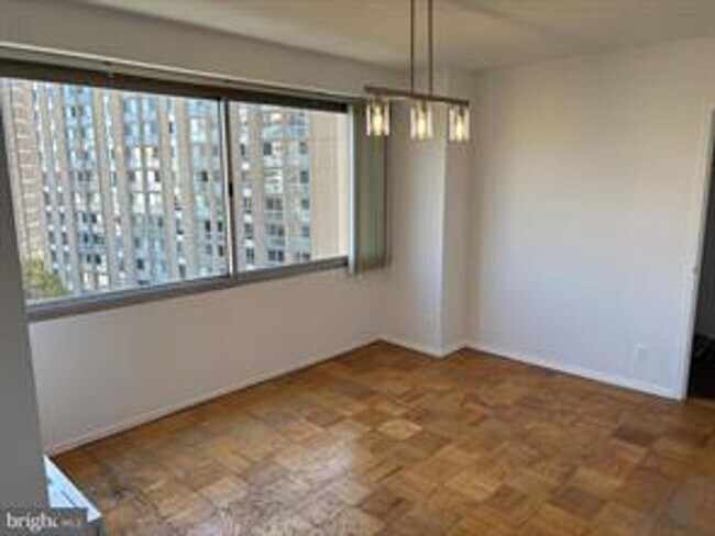Building Photo - incredible view from the unit, 2 bedroom and 2 full bath