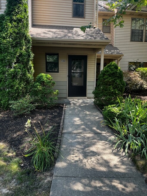 Building Photo - 500 Goldthread Ct