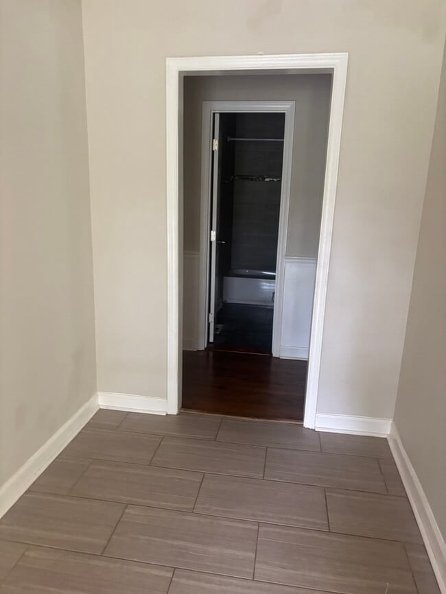 Building Photo - 514 Weed Dr