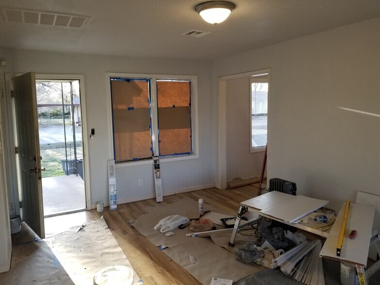 Building Photo - 1439 N Olympia Ave