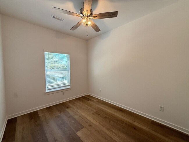 Building Photo - 832 Dockery Ln