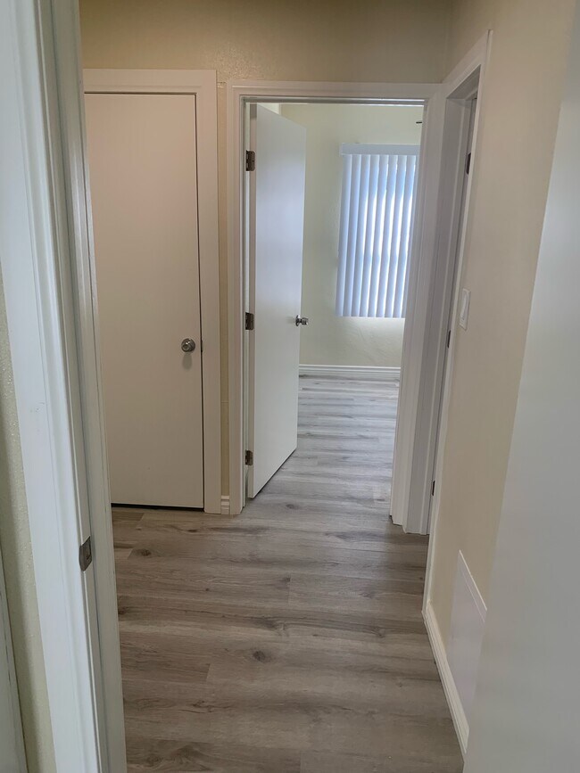 Building Photo - 2228 Thurman Ave