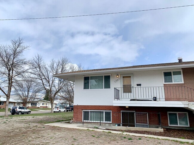 Building Photo - Knowles 4-Plex