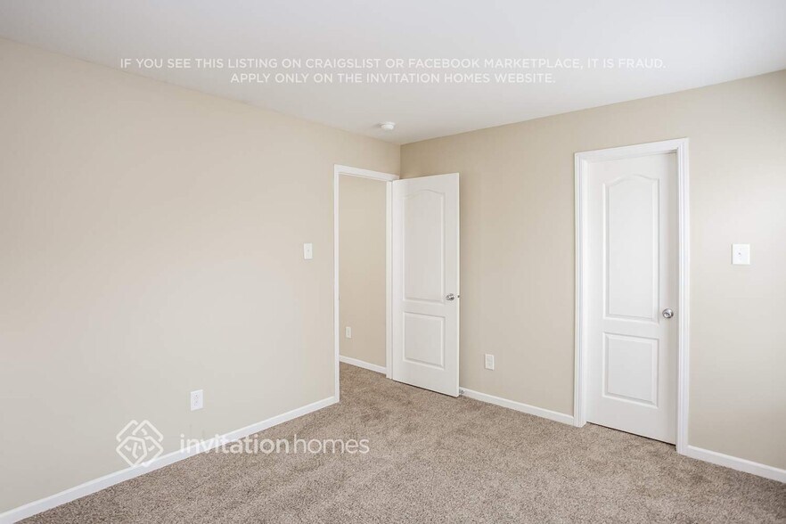 Building Photo - 726 Sinclair Dr