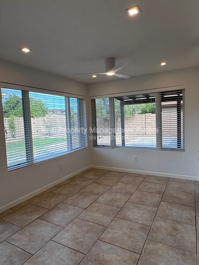 Building Photo - 4428 E Joan De Arc Ave