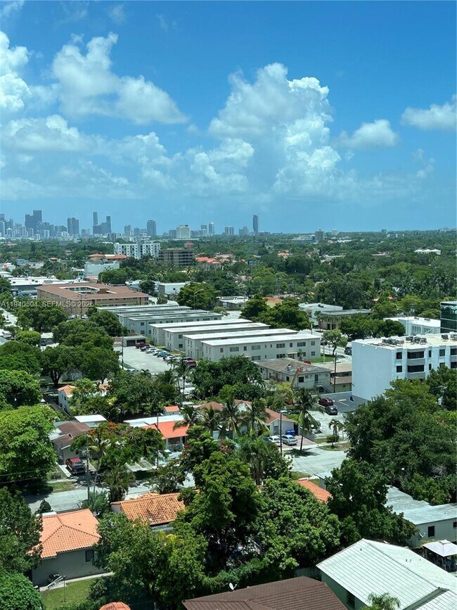 Building Photo - 117 NW 42nd Ave