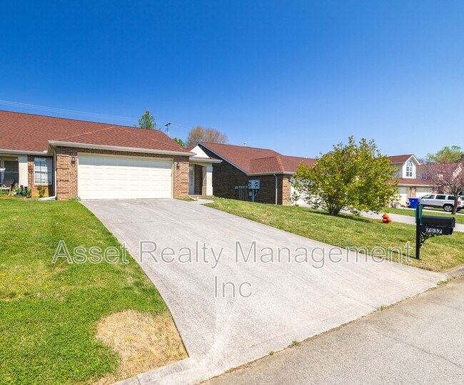 Building Photo - 7037 Wakan Ln