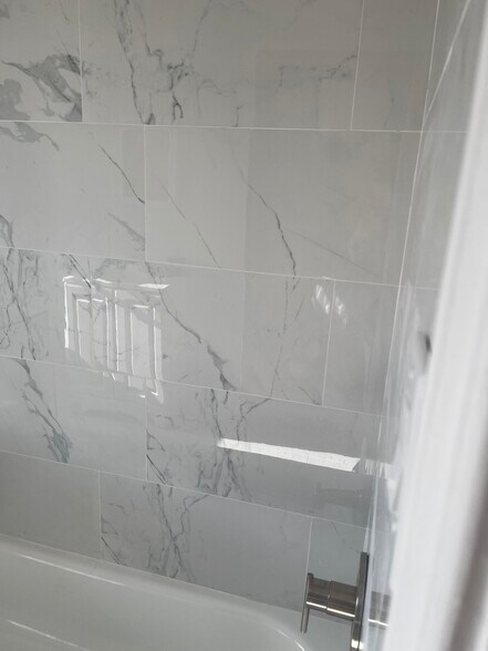 Bathroom - 3417 Grover St