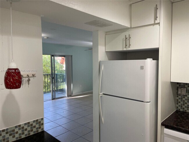 Building Photo - 6821 SW 129th Ave