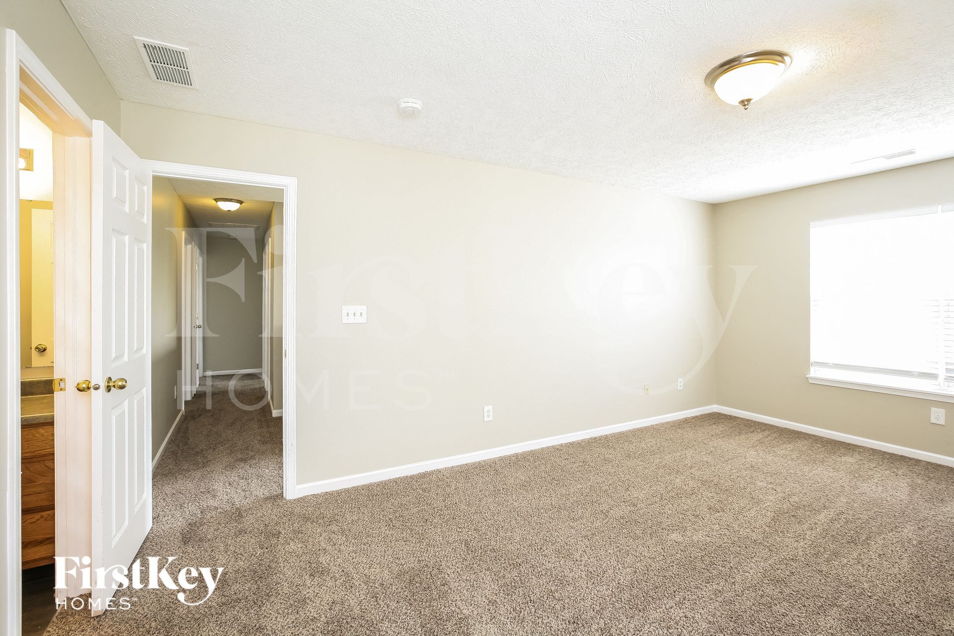 Building Photo - 2706 Bluestone Dr
