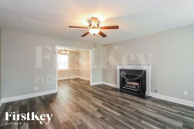Building Photo - 855 Riverstone Ln