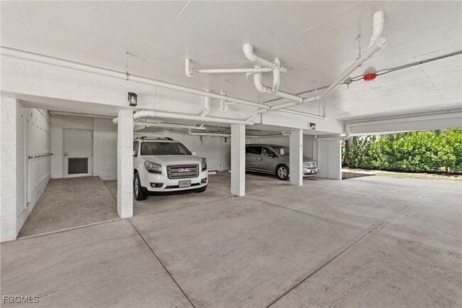 Building Photo - 10562 Gulf Shore Dr