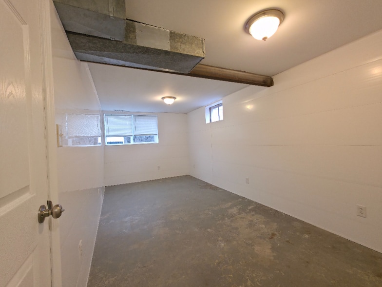 Building Photo - 3125 Phils Dr