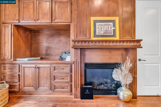 Building Photo - 1212 Sonata Dr