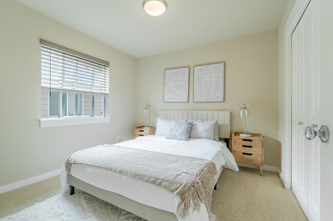 Building Photo - 16009 SE 164th Pl