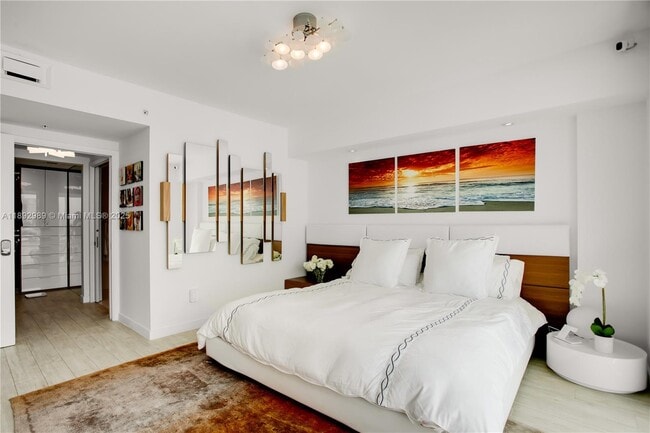 Building Photo - 400 Sunny Isles Blvd