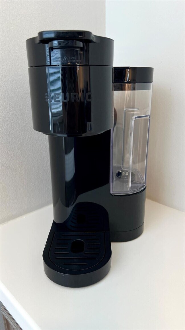 Building Photo - 5200 N Ocean Blvd