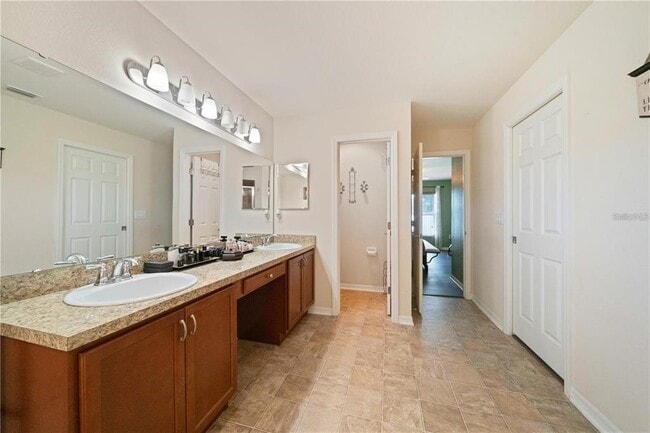 Building Photo - 6518 Crescent Loop