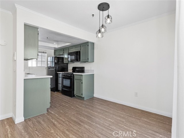 Building Photo - 1706 Grismer Ave