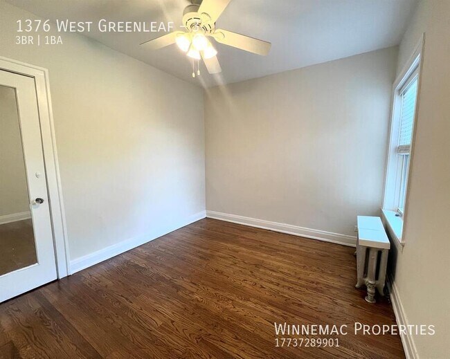 Building Photo - 1376 West Greenleaf-3