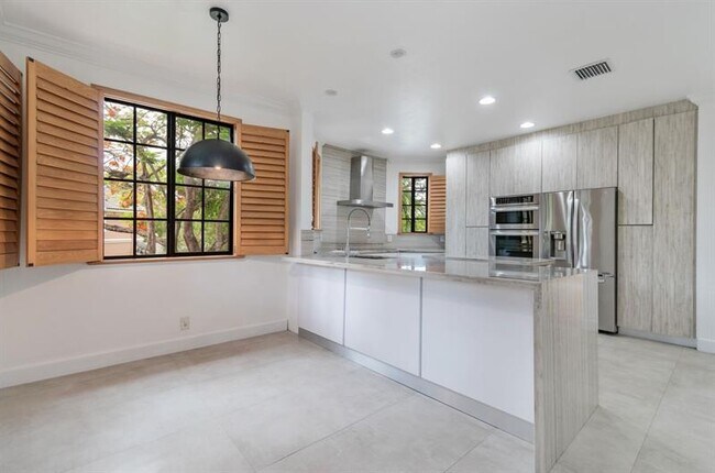 Building Photo - 2604 Center Ct Dr