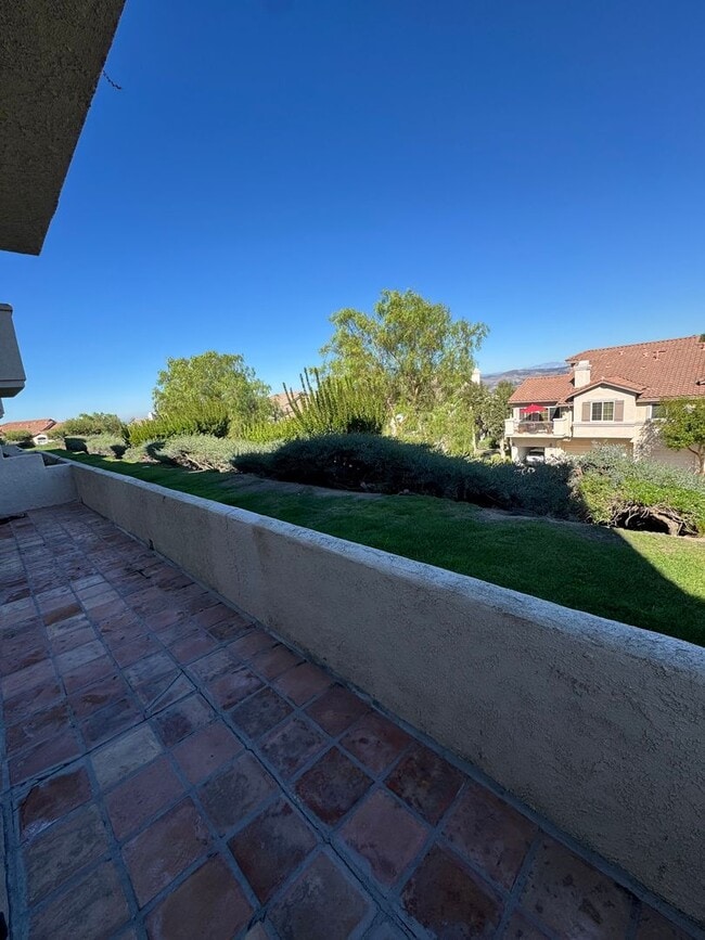 Building Photo - *Coming Soon* Adorable 2bd/2 bath in Anahe...