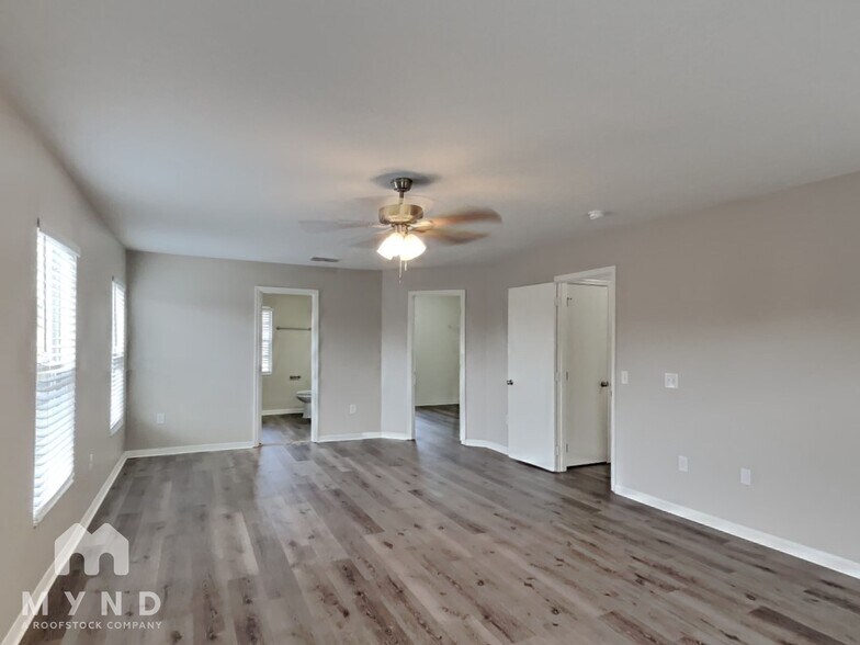 Building Photo - 2943 Lyndscape St