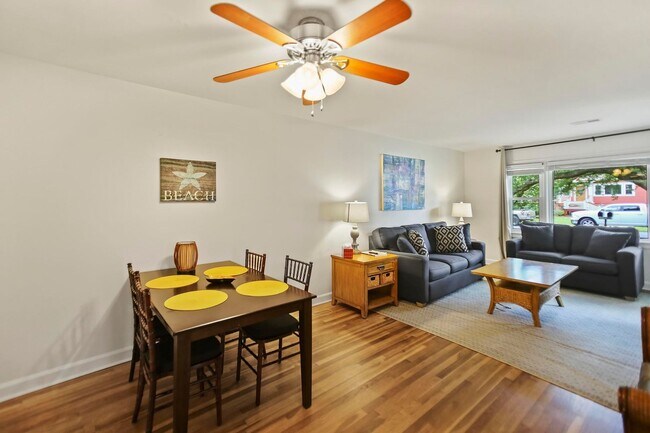 Building Photo - Available September 1st. Beautiful FULLY F...