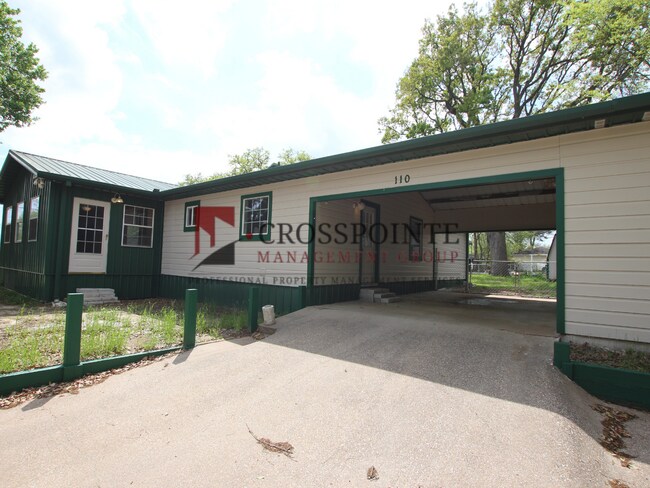 Building Photo - Coming Soon! 3 Bedroom 2 Bath in Bullard! Large Shop!