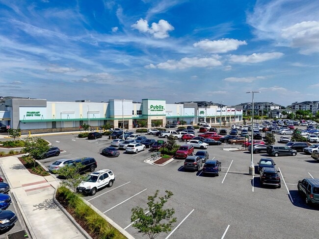 Building Photo - Perfect 4BR two story home with a Pool & Near Disney