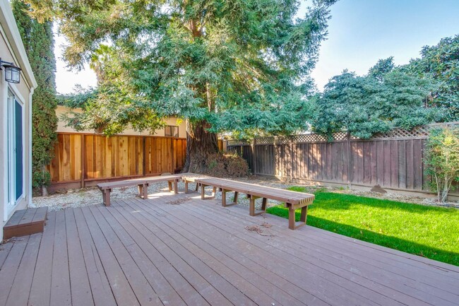 Building Photo - Wow! What a Great Home! Available Soon!