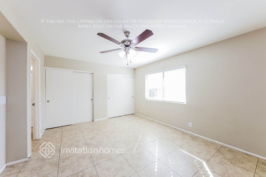 Building Photo - 5741 W John Cabot Rd