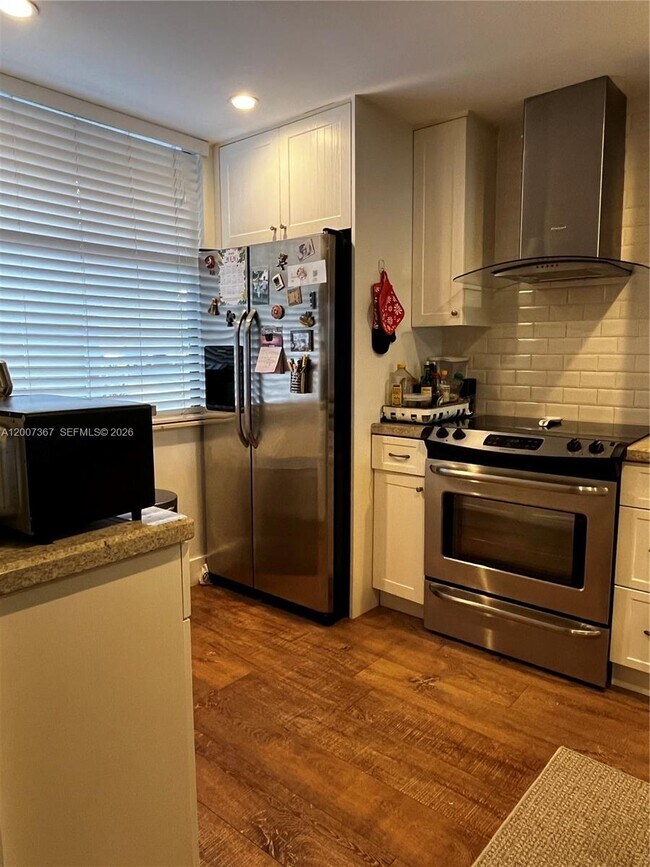 Building Photo - 1518 Whitehall Dr