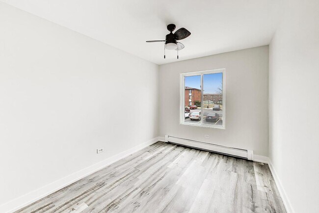 Building Photo - 239 S Gregory St