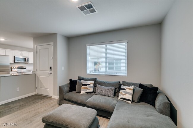 Building Photo - 12349 Golden Wreath Rd