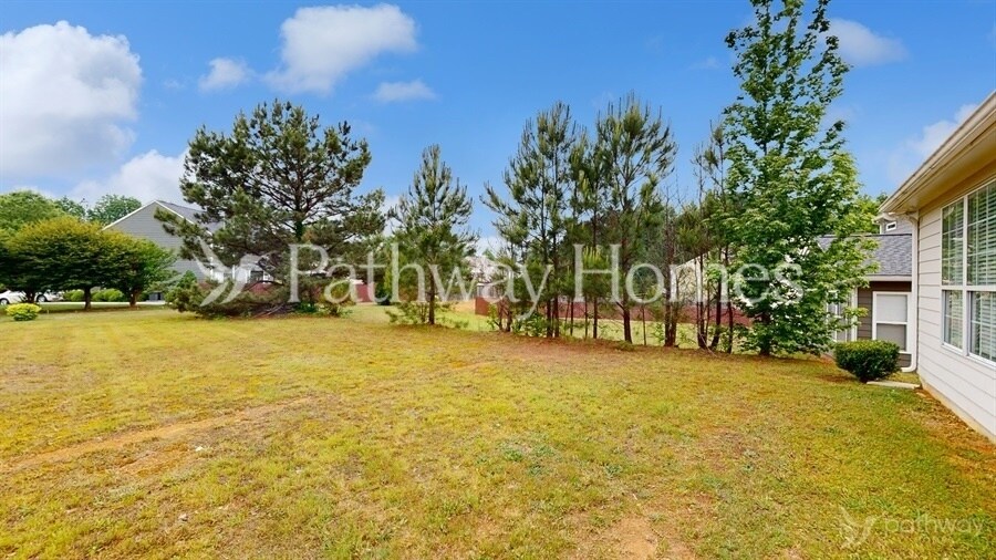 Building Photo - 8401 Somerton Cir