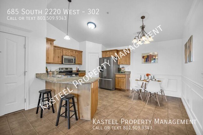 Building Photo - 685 S 2220 W