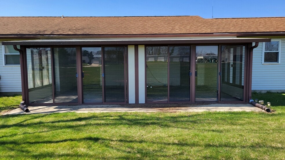 Building Photo - 224 Lincoln Dr