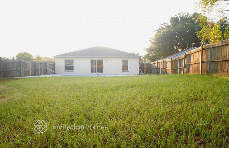 Building Photo - 250 Rhapsody Ln