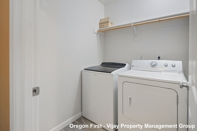 Building Photo - 17106 SW Marty Ln