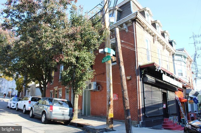 Building Photo - 4371-73 Cresson St