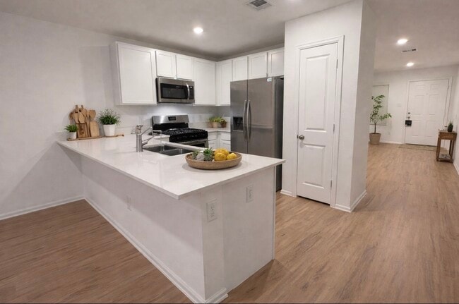 Building Photo - 9103 Estes Lks Dr