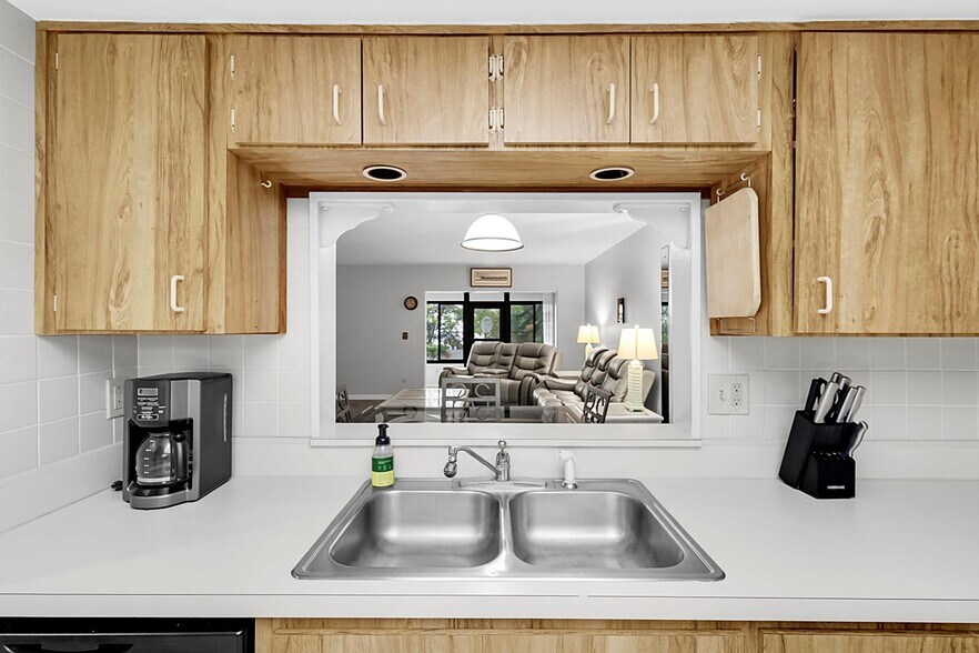 Building Photo - 3590 Magnolia Ridge Cir
