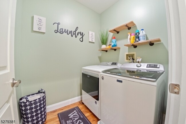 Building Photo - 78 Kent Dr