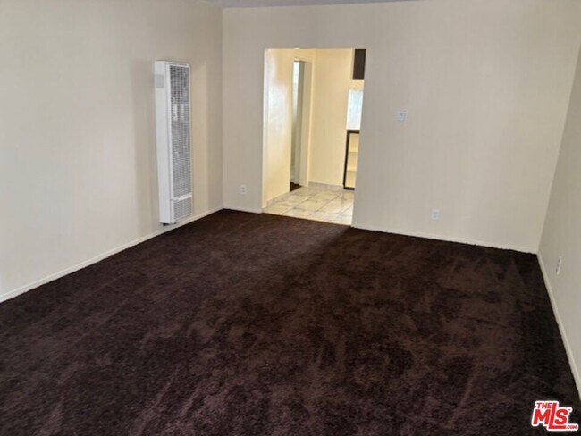 Building Photo - 6107 Brynhurst Ave