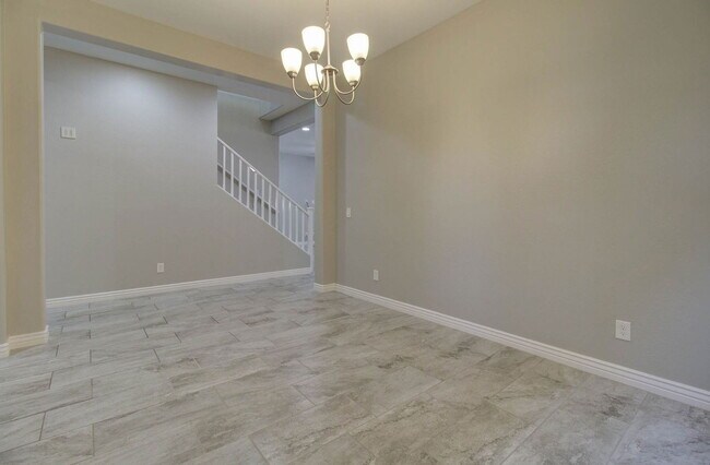 Building Photo - 4617 E Walter Way