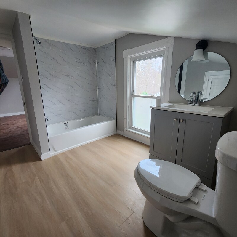 Building Photo - 25 Kemp Ave