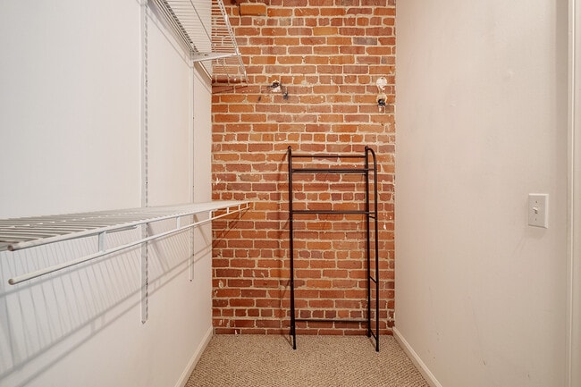 Building Photo - 355 Bryant St